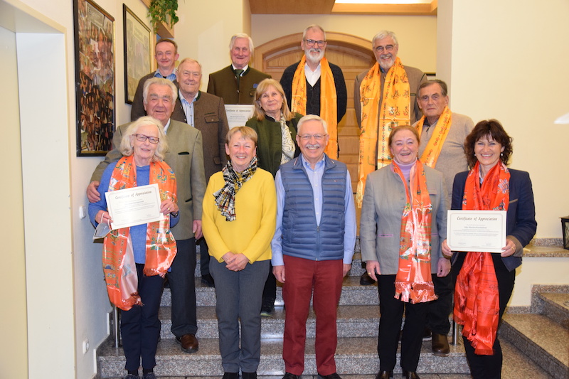 Vorstandsmitglieder und Geehrte